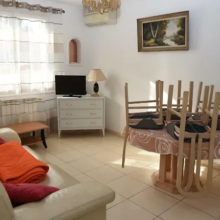 34 Rue Thales * Mauguio